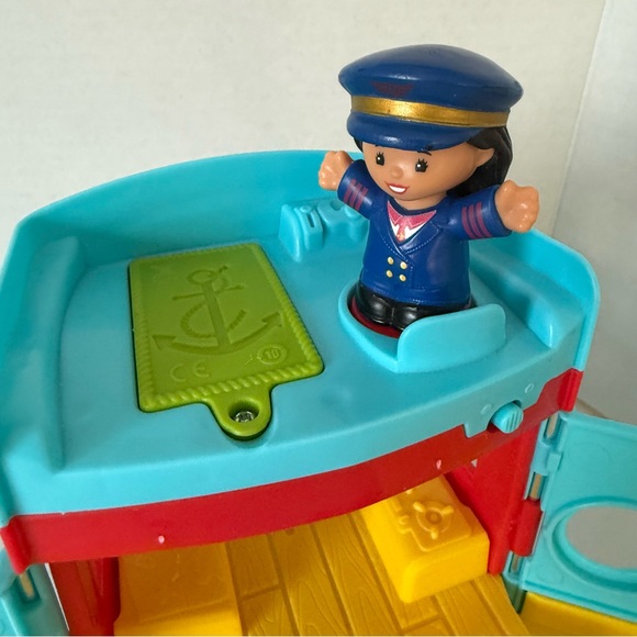 Fisher Price Little People Travel Together Friend Ship Boat Cruise Light & Sound - Picture 6 of 16